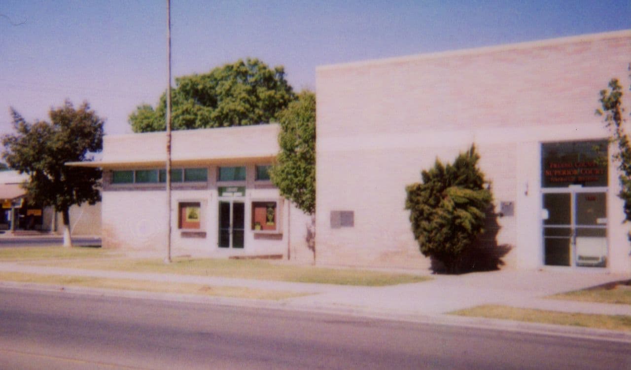 Firebaugh's library and courthouse viewed from the street in 2006.